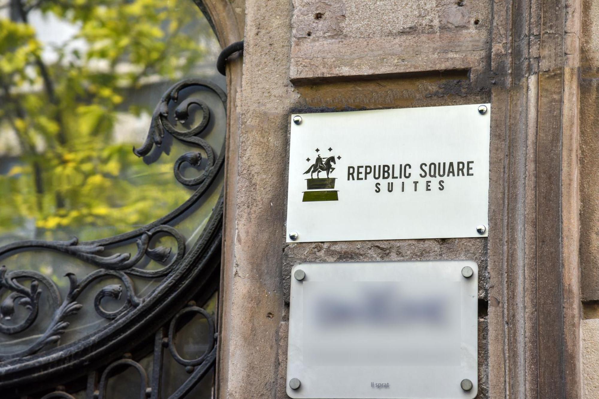 Republic Square Luxury Suites Belgrade Exterior photo